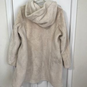 Light cream furry coat - sized XL